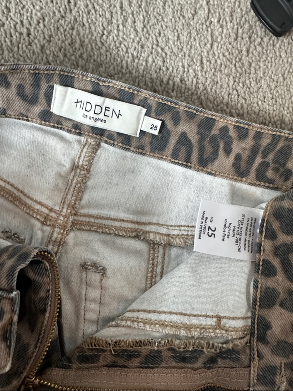 Hidden Jeans Leopard Print Wide Leg Pants - Picture 10 of 10